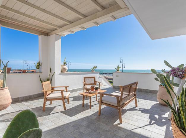 Apartamento Casa Mira Luxury Sea House Fco Airport Fiumicino Exterior foto