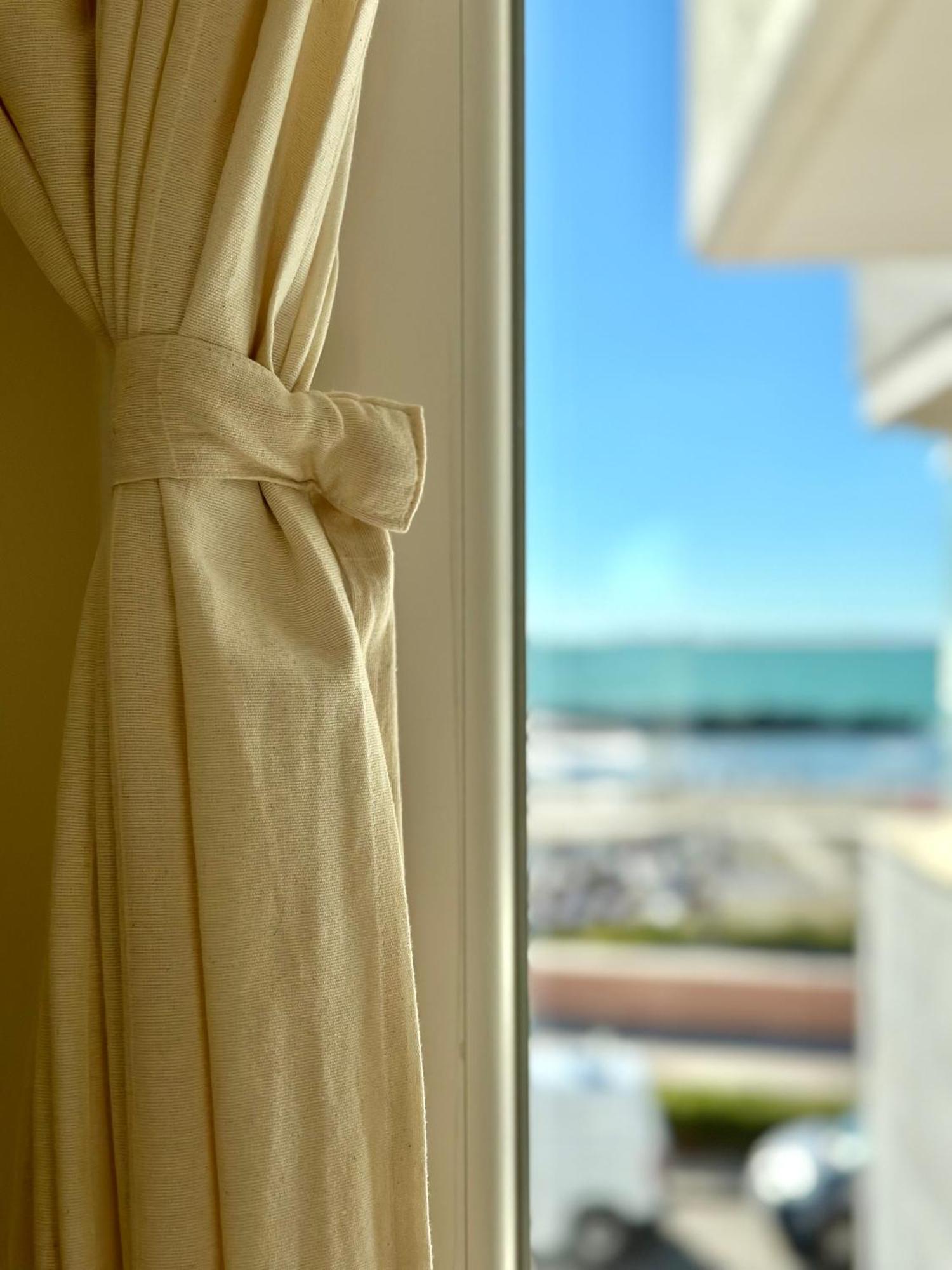 Apartamento Casa Mira Luxury Sea House Fco Airport Fiumicino Exterior foto